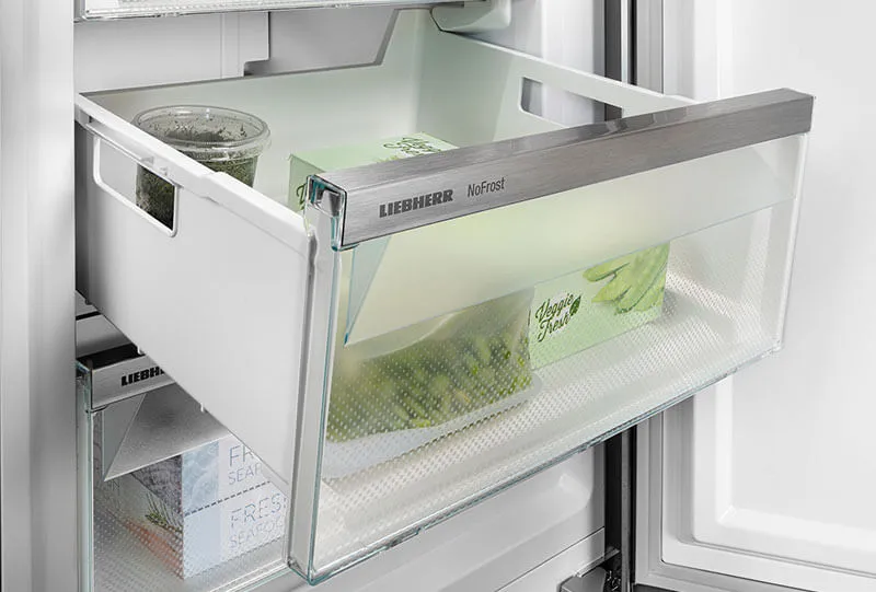 Drawer with Comfortable tilting